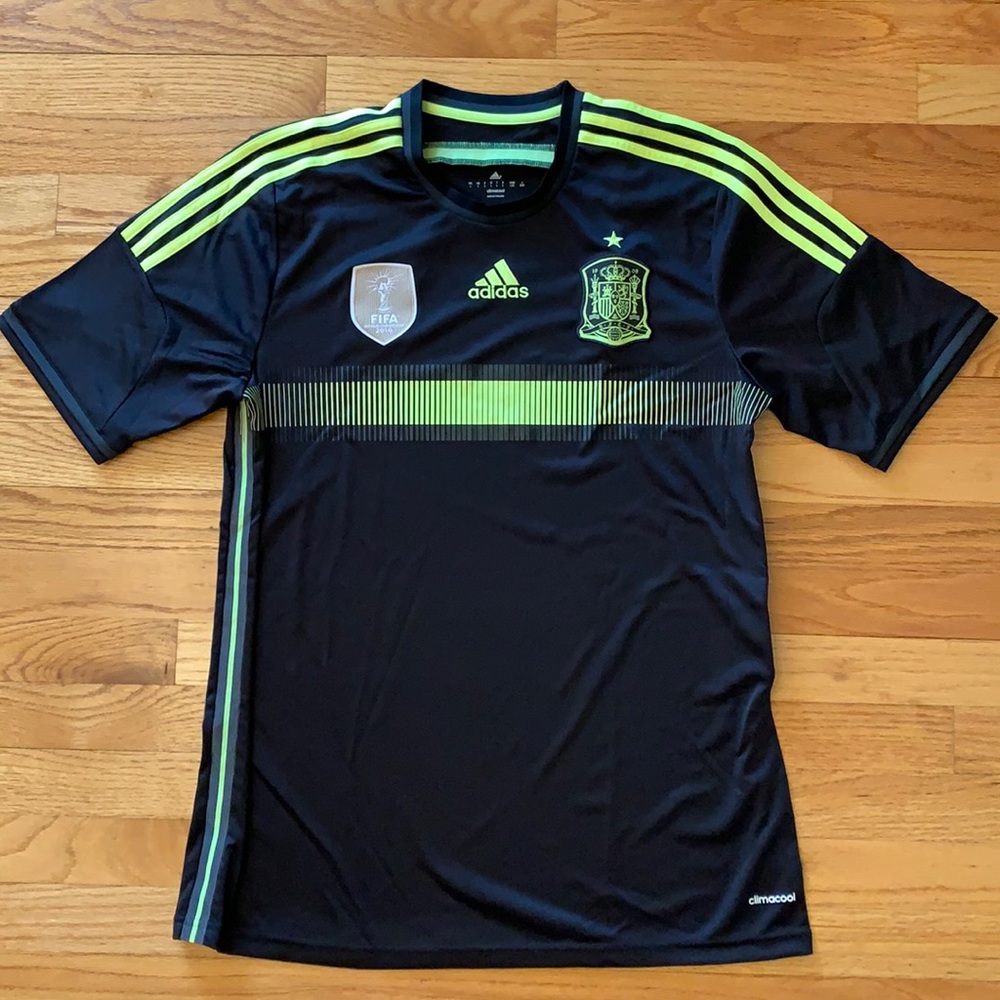 Adidas Spanish National team soccer jersey men’s L